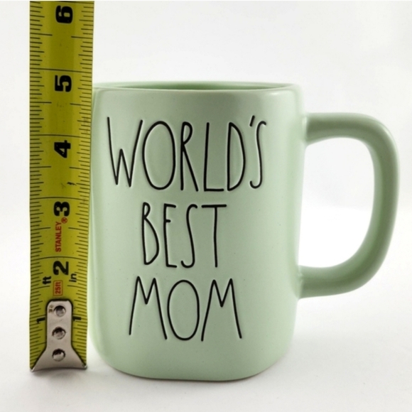 ⭐️2/ $50⭐️ Rae Dunn Artisan Mug  Pale Green Large Black Letters WORLD'S BEST MOM - Picture 9 of 10